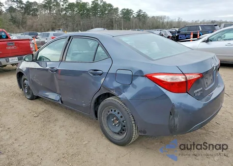 2017 Toyota Corolla L z USA, uszkodzony, nr VIN 5YFBURHE5HP590537